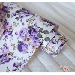 Кожзам "Фиолетовые цветы на белом", 35х35см